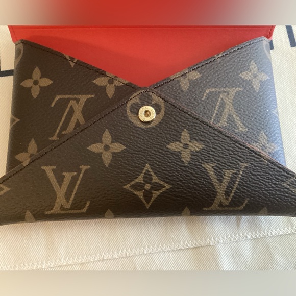 NEW Louis Vuitton Medium Kirigami Pochette Monogram - Picture 8 of 10